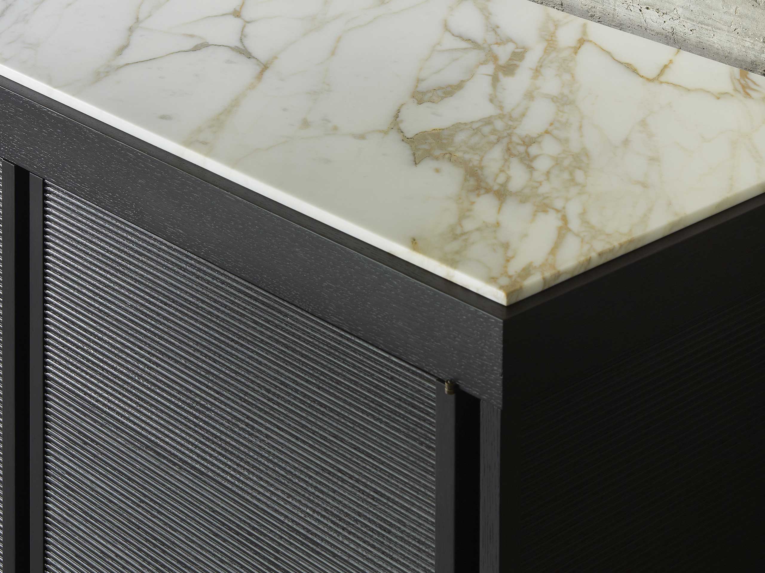 I.C.S. | Credenza