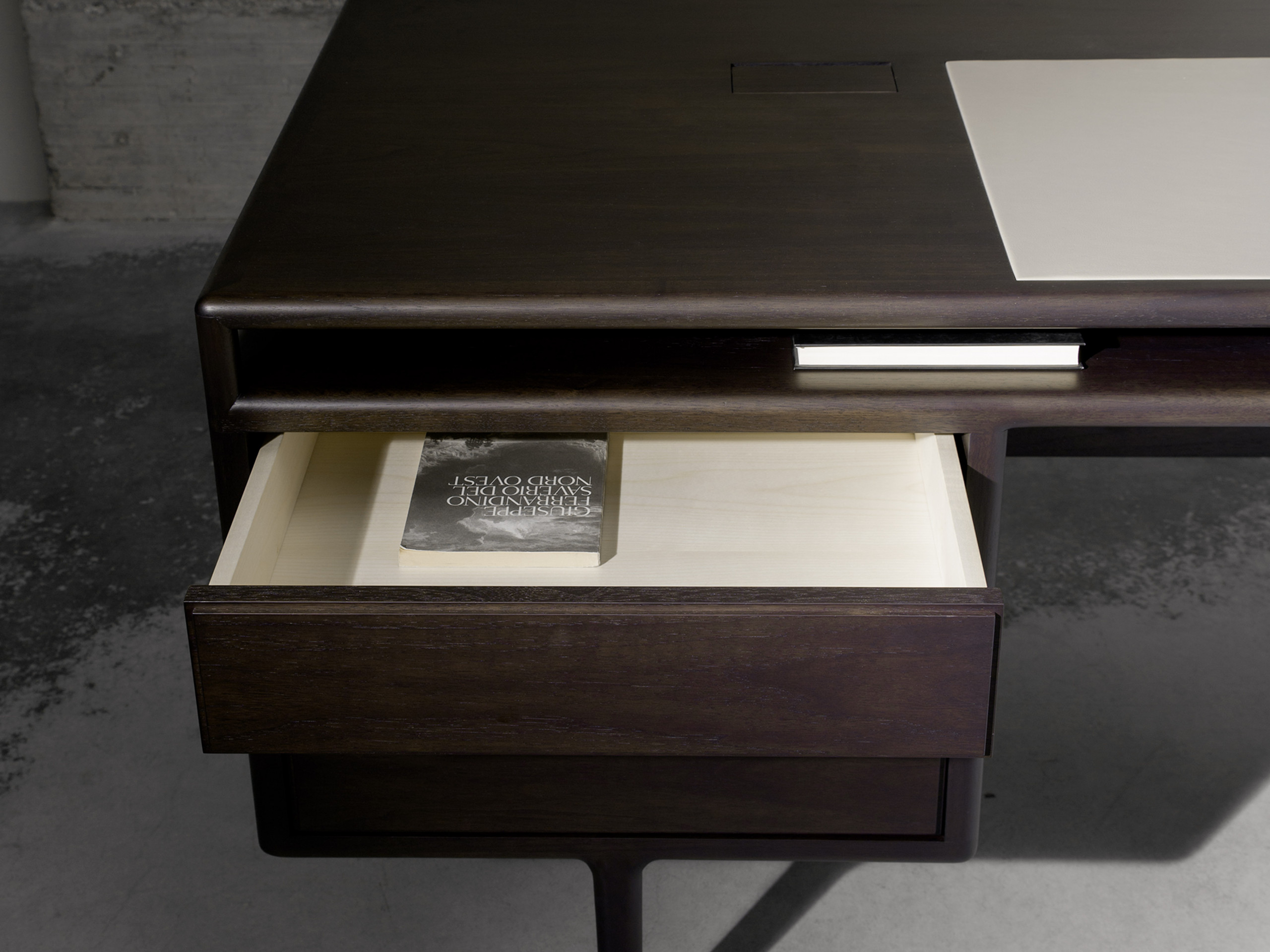 Rive Droite | Desk