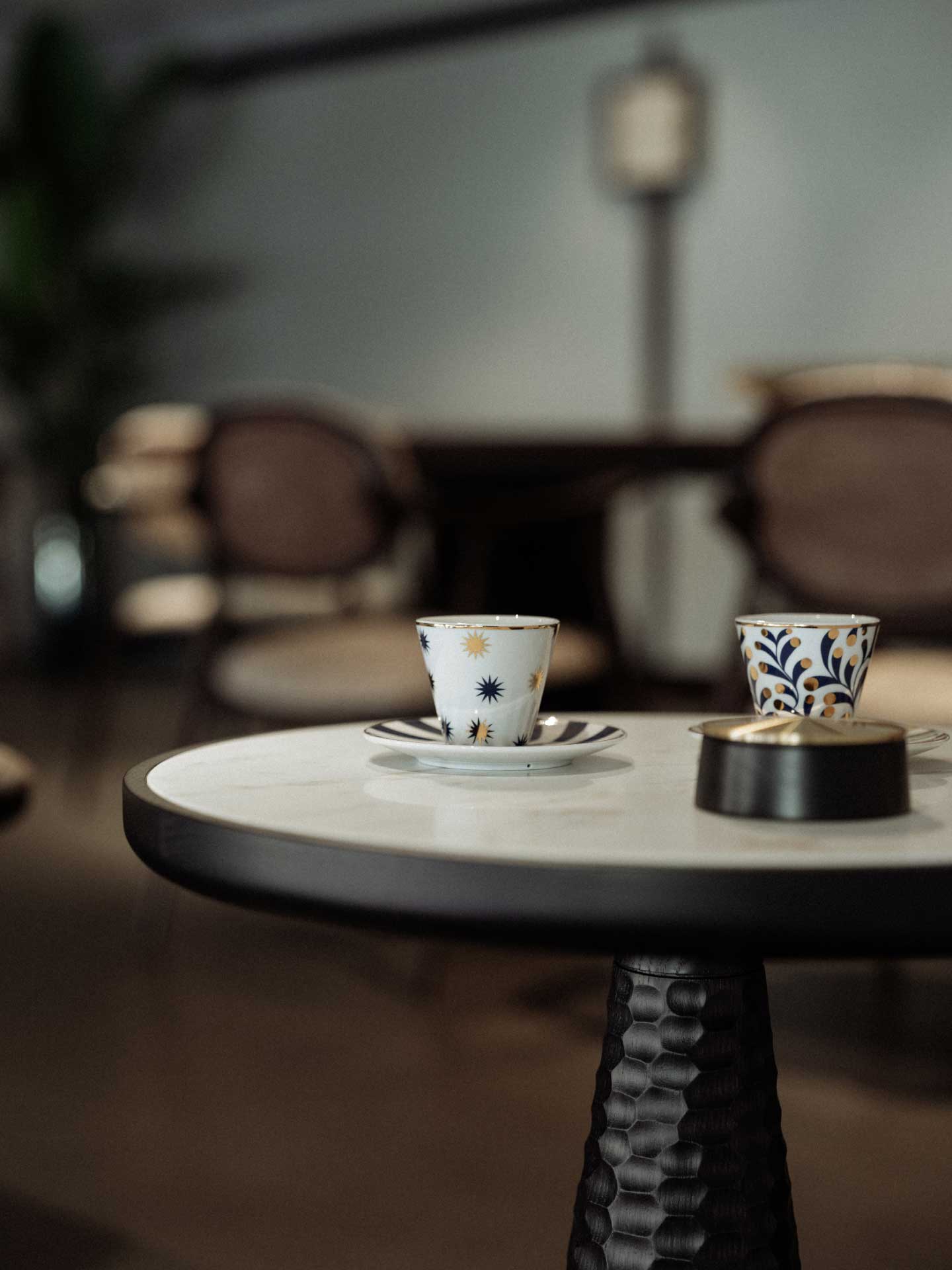 DUO | Pedestal table