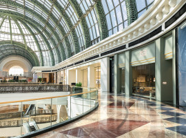 Ceccotti Collezioni nel nuovo Showroom Poltrona Frau di Dubai al Mall Of the Emirates